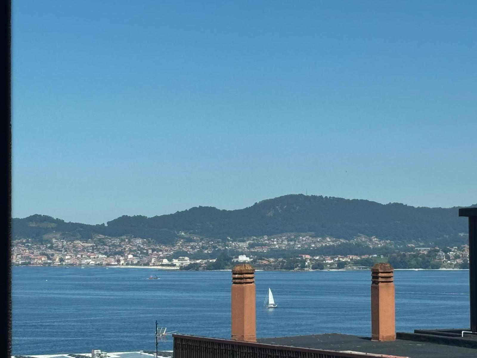 Apartamento Centrico Con Garaje Vigo Eksteriør bilde